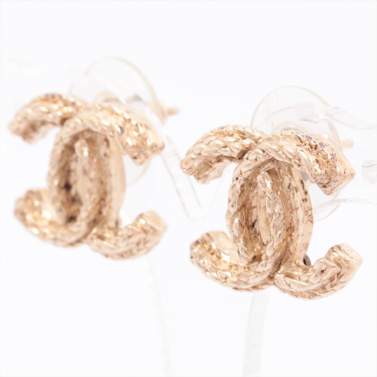 Chanel Piercing jewelry (for both ears) Metallic material Gold 11A Comes with storage bag