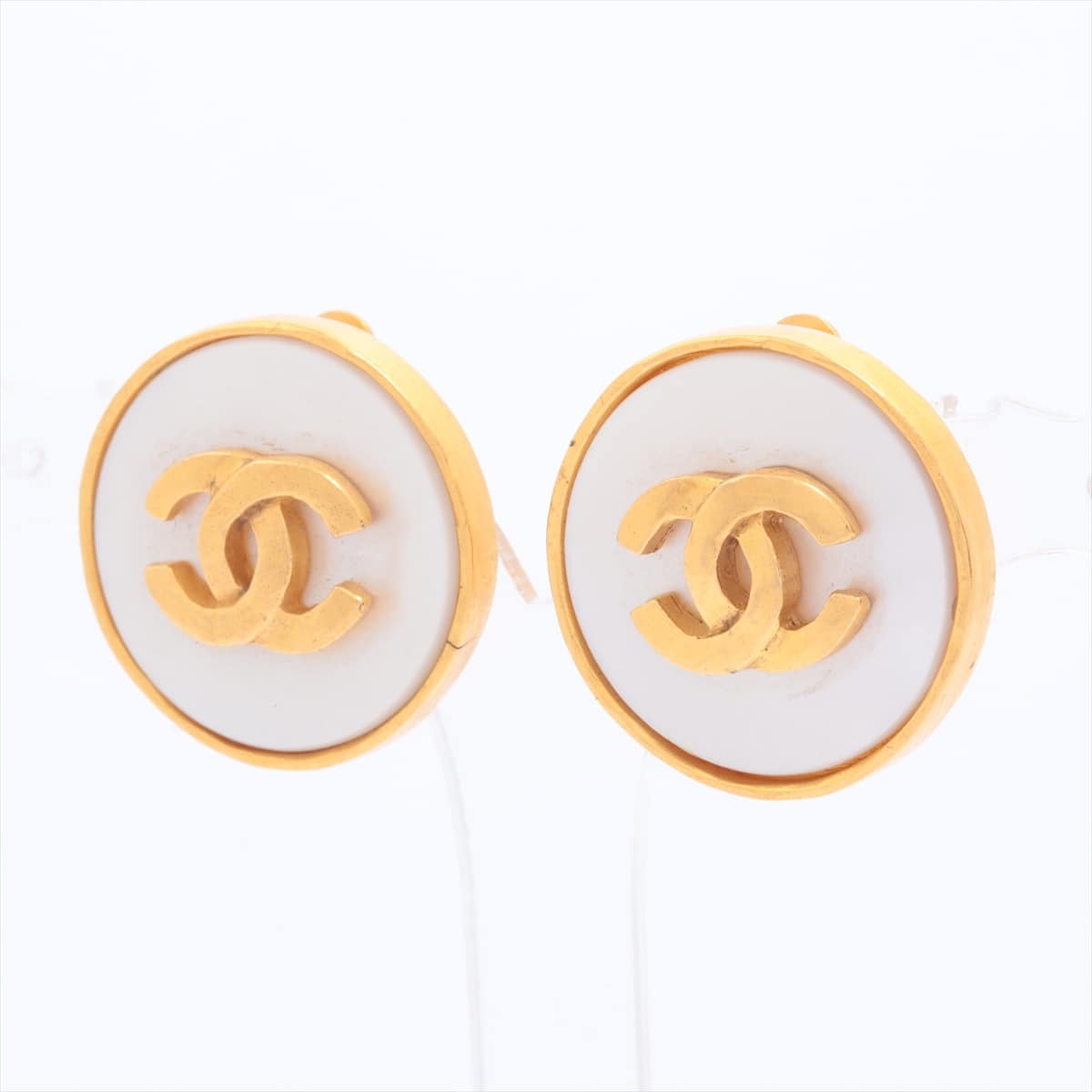 Chanel Coco Mark 95A Earrings (for both ears) GP x Shell Gold