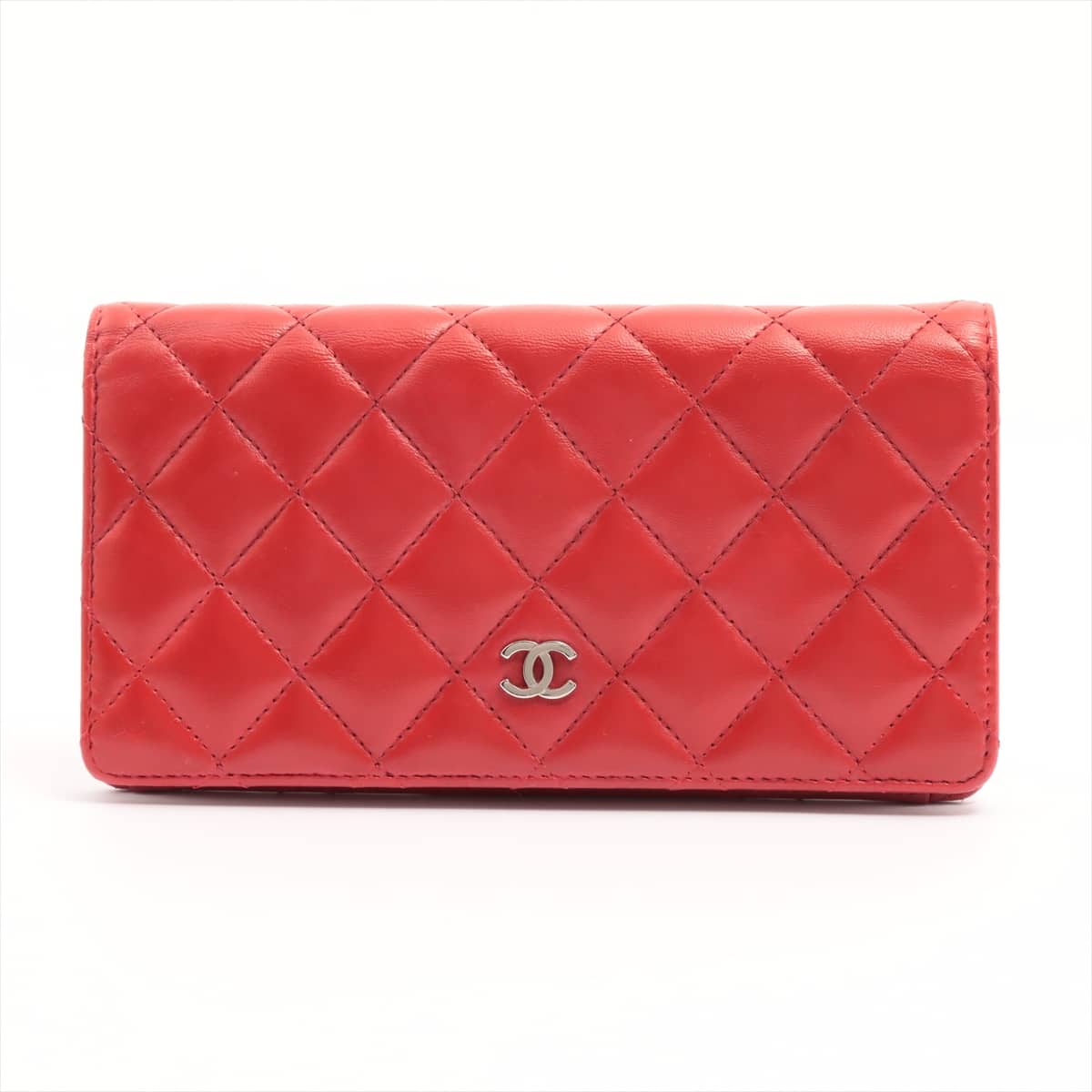 Chanel Matelasse Lambskin Wallet Red Silver Metal fittings 14XXXXXX