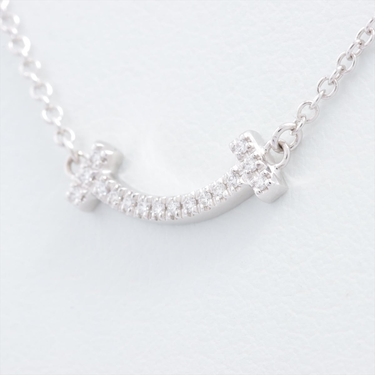 Tiffany T Smile Micro diamond Necklace 750 WG 2.4g