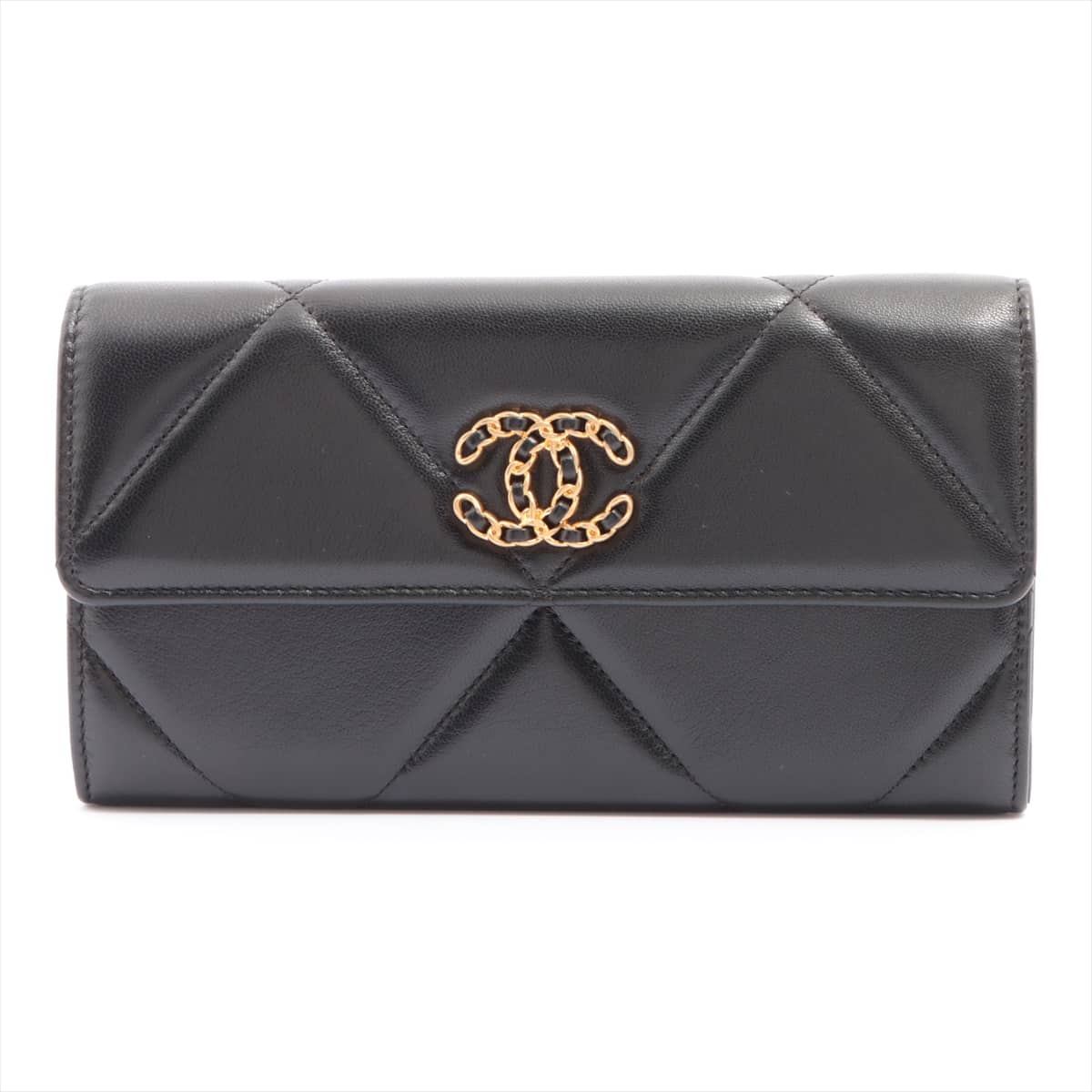 Chanel Matelasse Lambskin Wallet Black Gold Metal fittings 31st