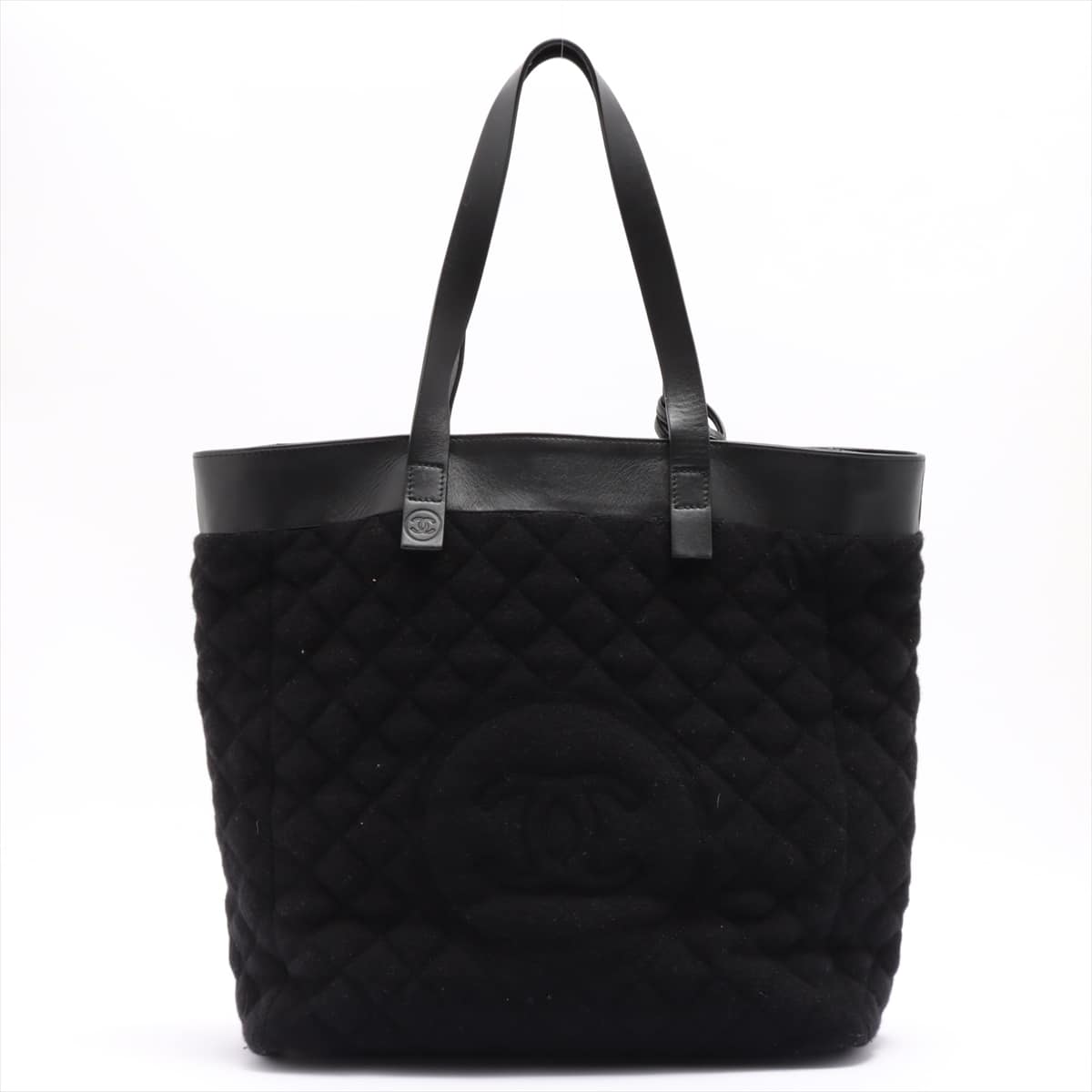 Chanel Matelasse Pile Tote bag Black 18XXXXXX with pouch