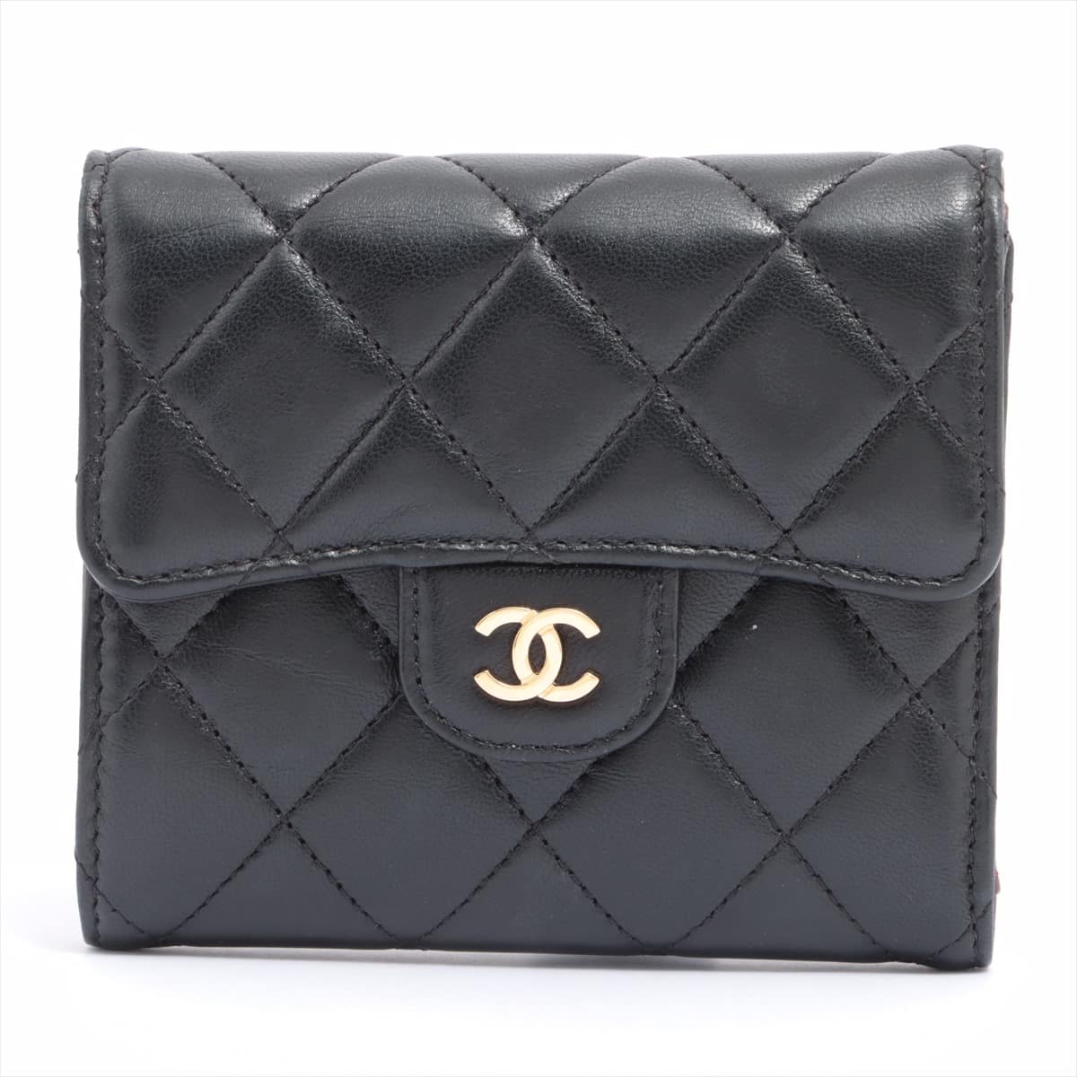 Chanel Matelasse Lambskin Wallet Black Gold Metal fittings 31st