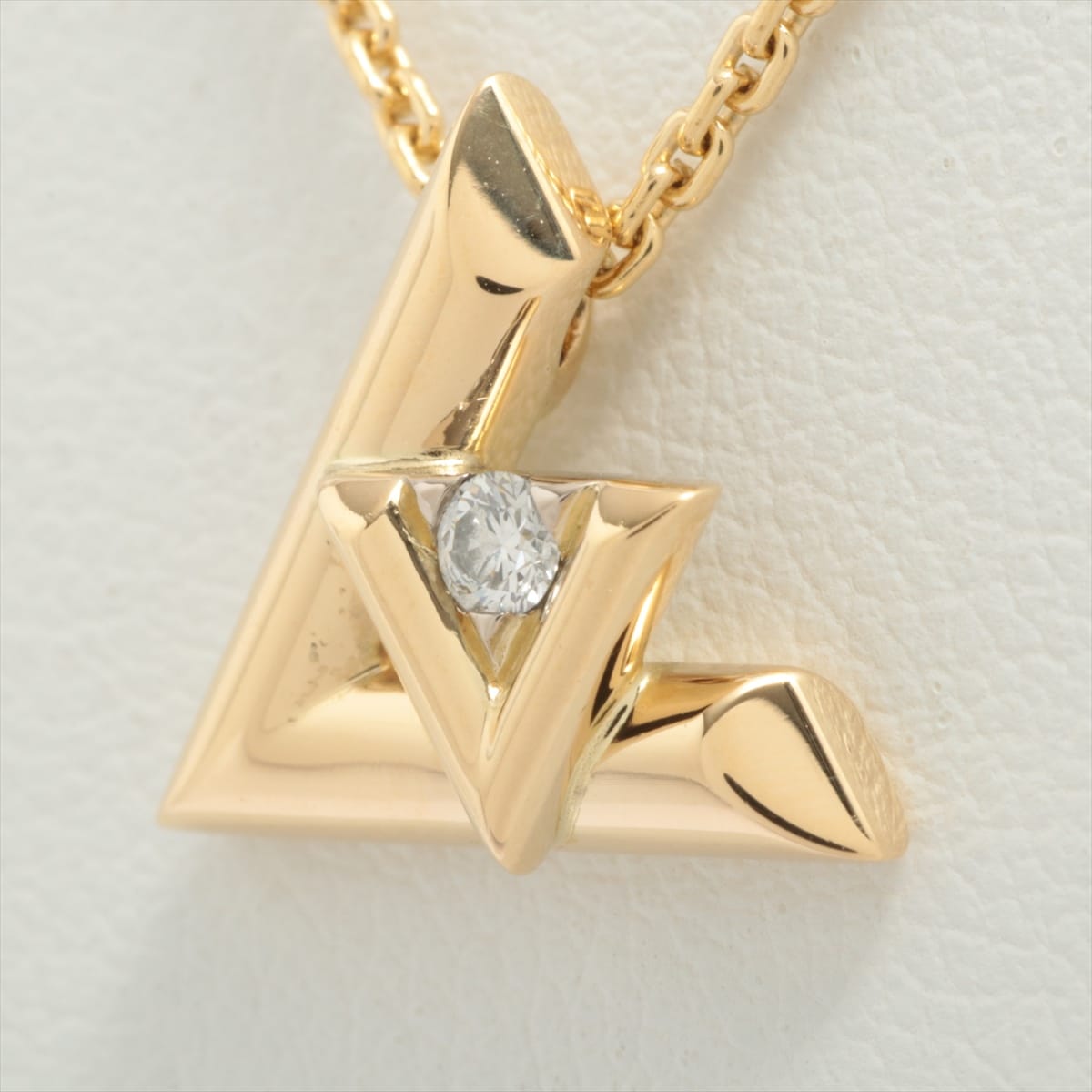 Louis Vuitton Pandantif LV Vault Wang PM diamond Necklace 750(YG) 6.6g