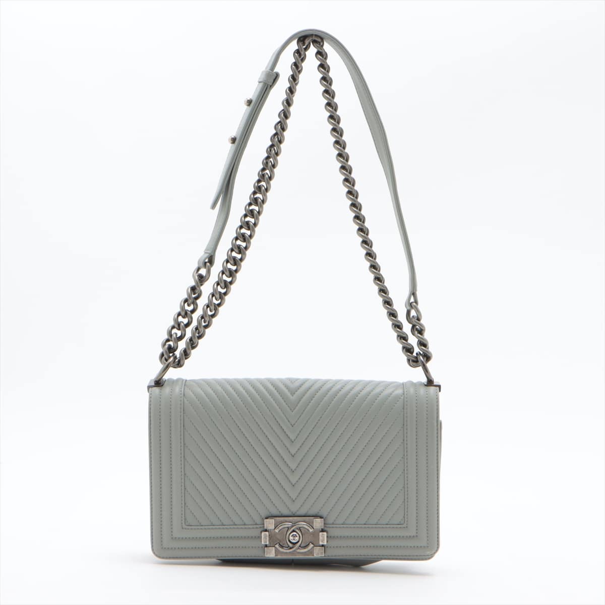 Chanel Boy Chanel Lambskin Chain shoulder bag Grey Silver Metal fittings 19XXXXXX