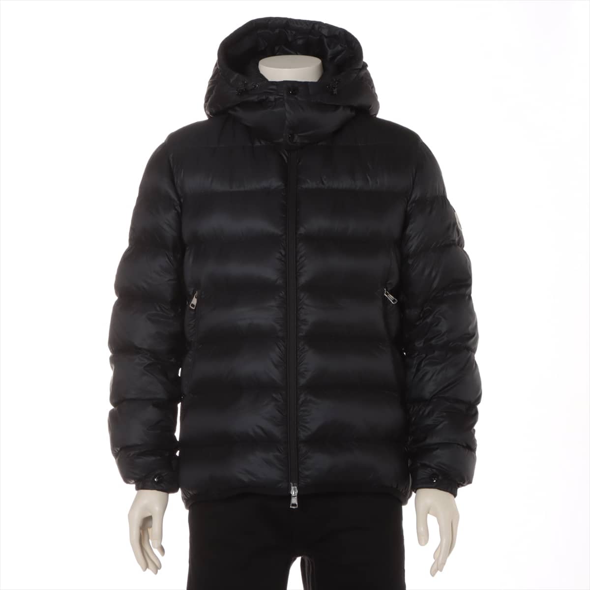 Moncler VERTE 20 years Nylon Down jacket 3 Men's Black  Removable hood  Is there a tsure