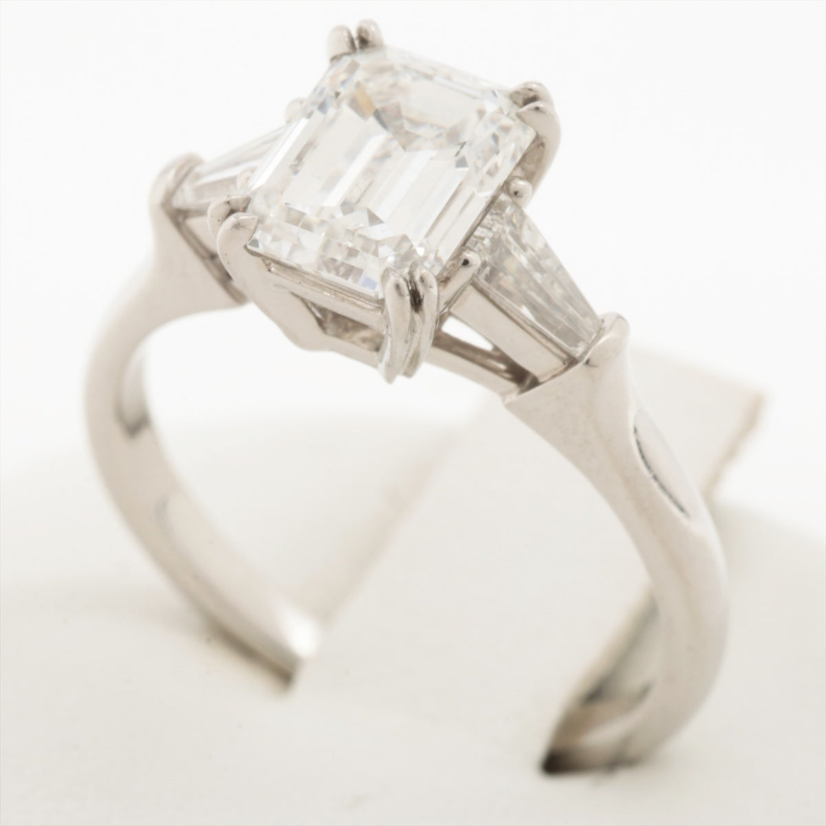 Harry Winston Classic diamond rings Pt950 4.7g 1.52 D VVS2 Emerald NONE
