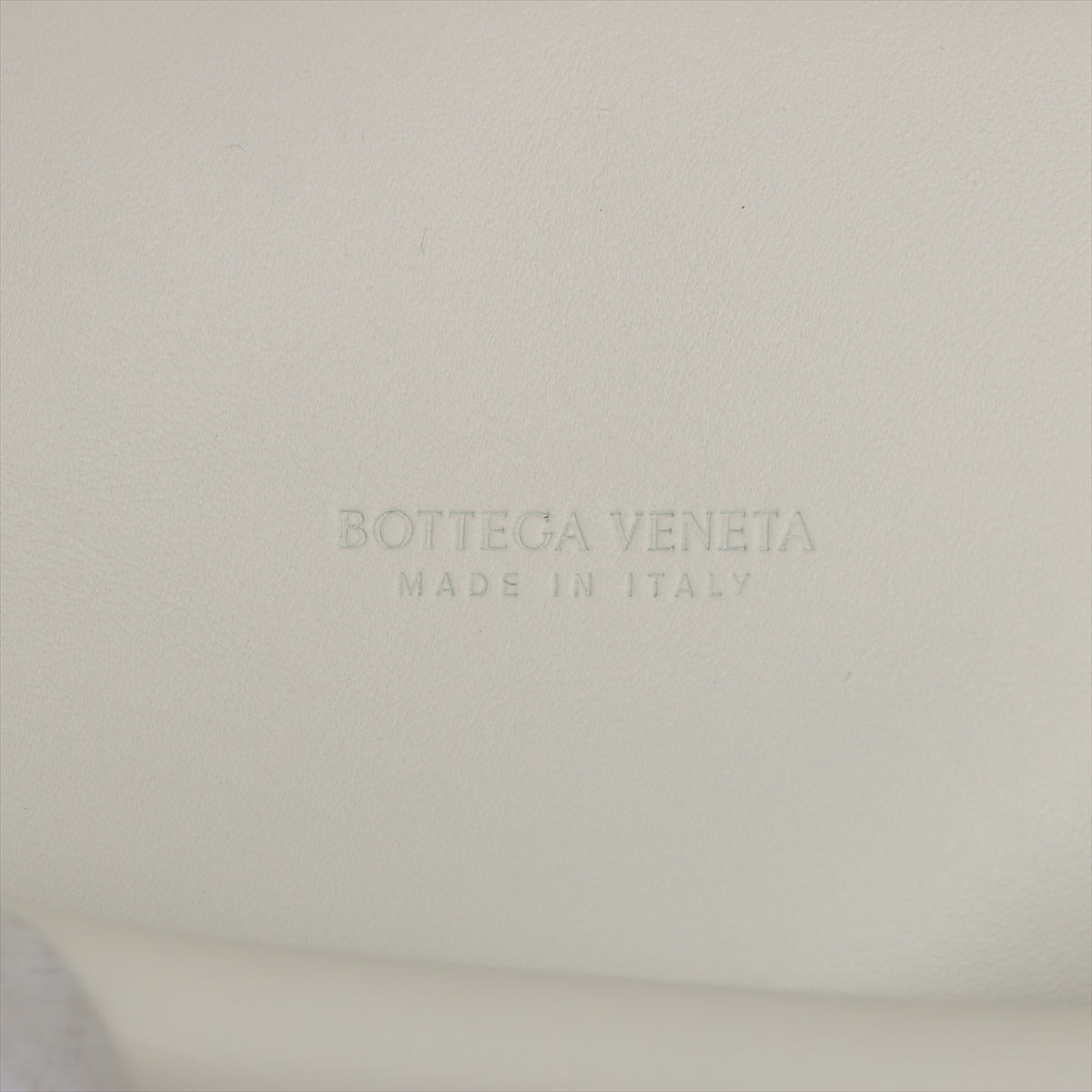 Bottega Veneta The chain pouch Leather Chain shoulder bag White