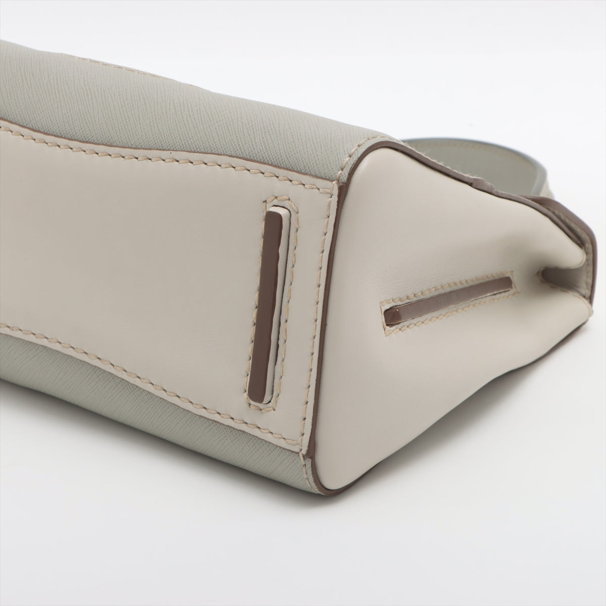 Prada Leather Hand bag White BN2890