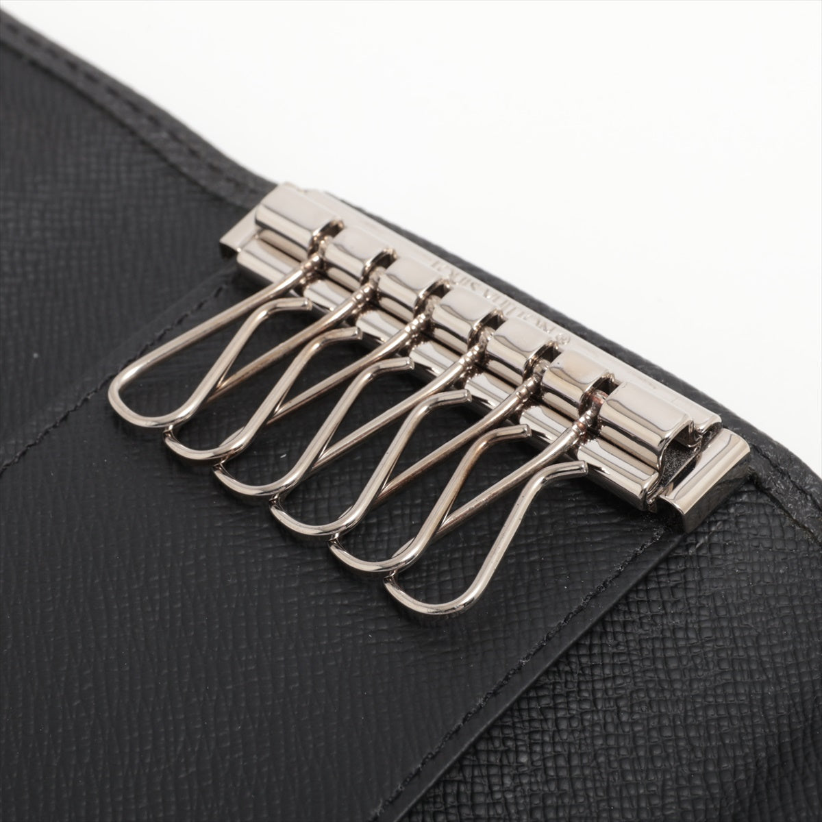 Louis Vuitton Taiga Multiclés 6 M30500 Noir Key Case responsive RFID