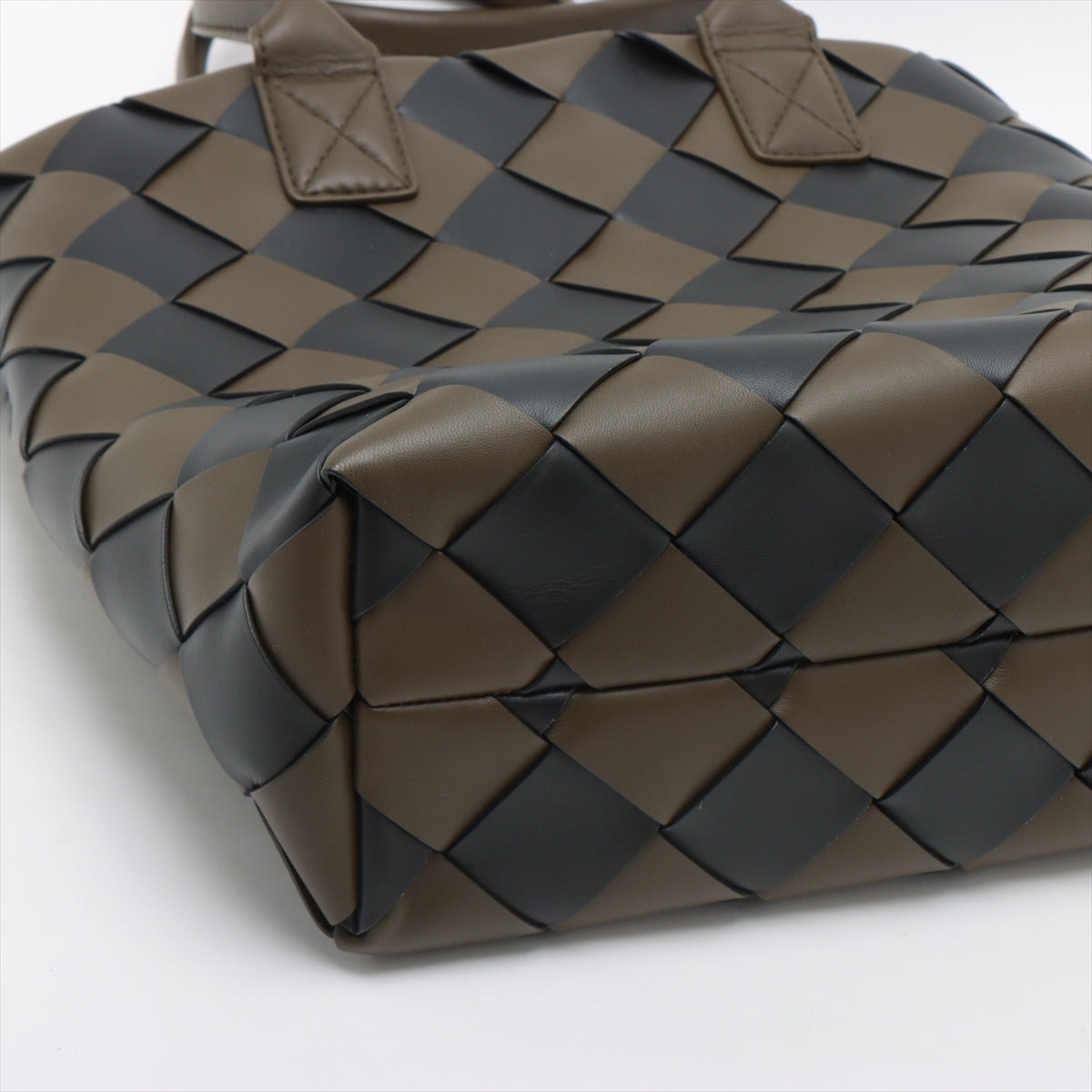 Bottega Veneta maxi intrecciato Leather 2way handbag Khaki