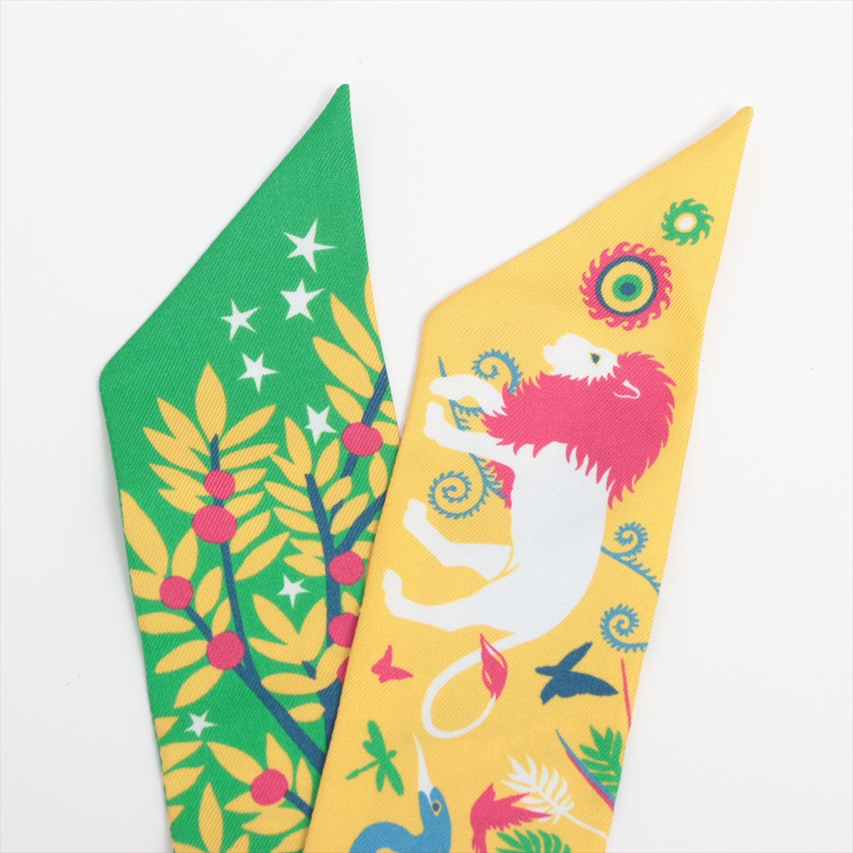 Hermès Twilly Sous le Charme d'Orphee Lured by the charm of Orpheus Scarf Silk Yellow x green