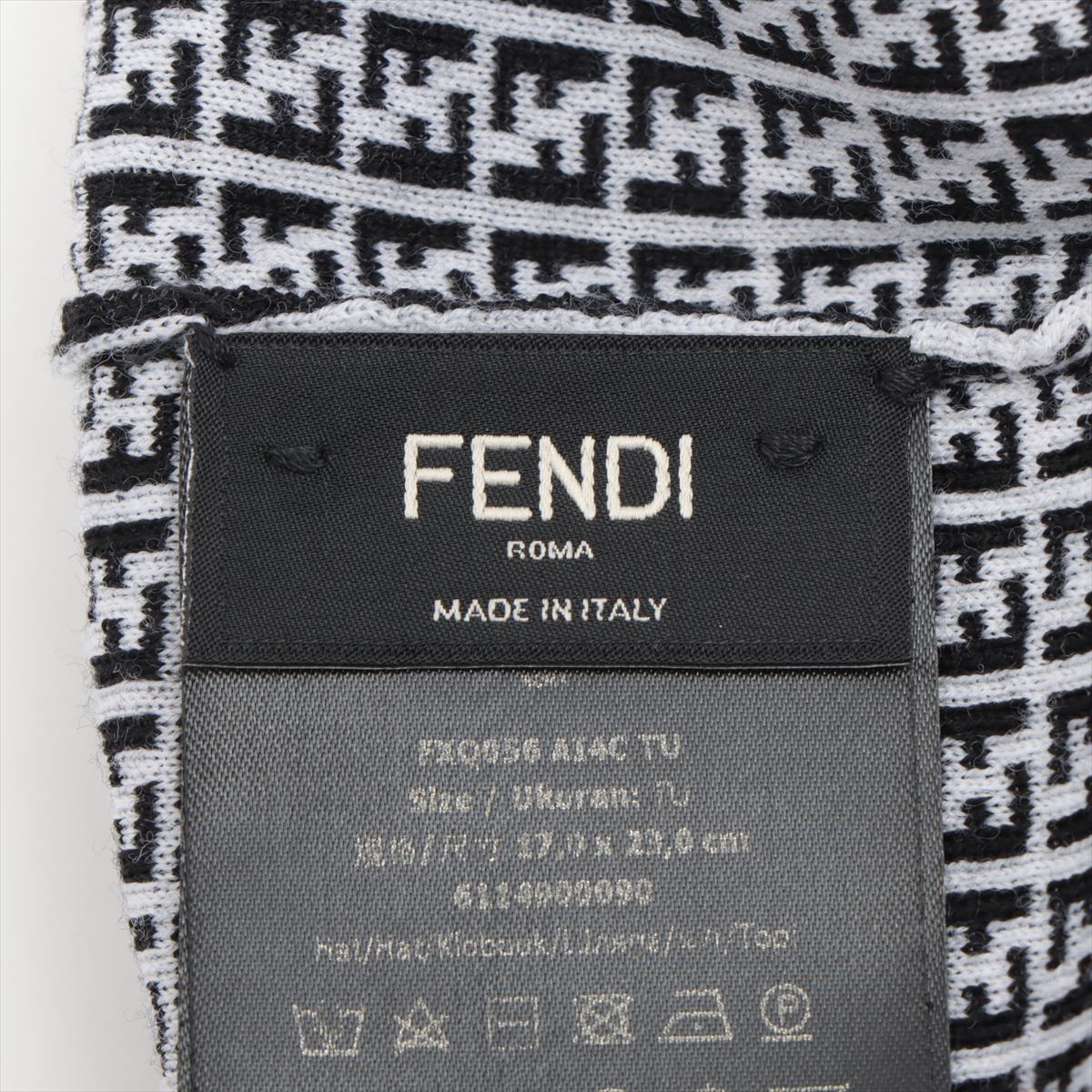 Fendi Knit cap Wool Black