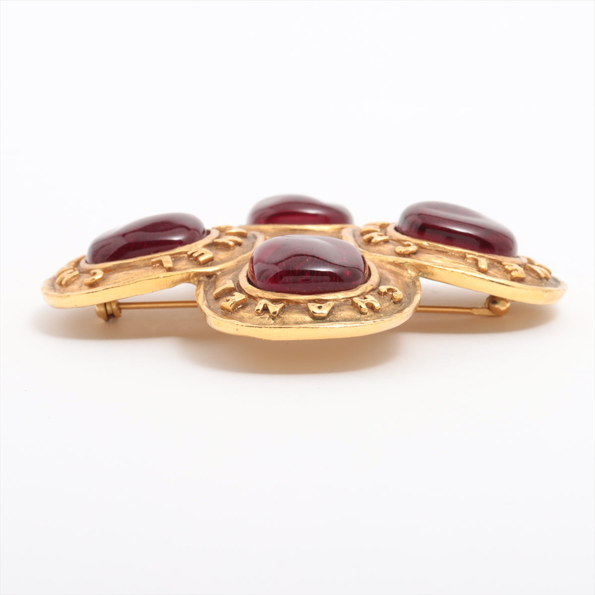 Chanel Gripoix 26 1225 Brooch GP x color stone Red x gold