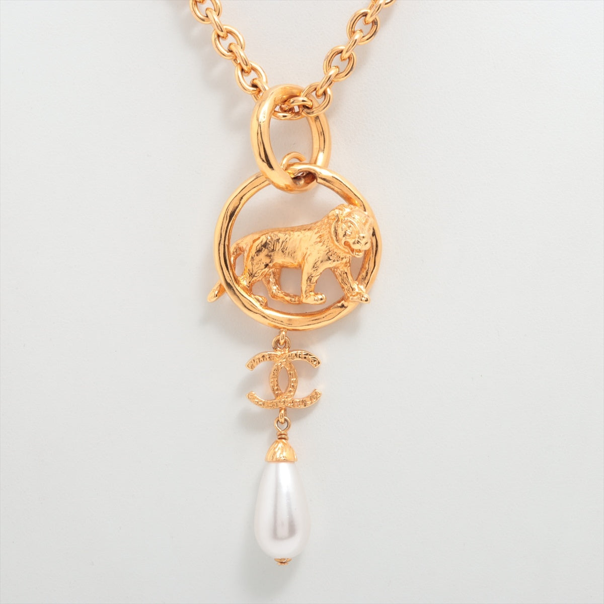 Chanel Lion B22A Necklace GP x Imitation pearl Gold