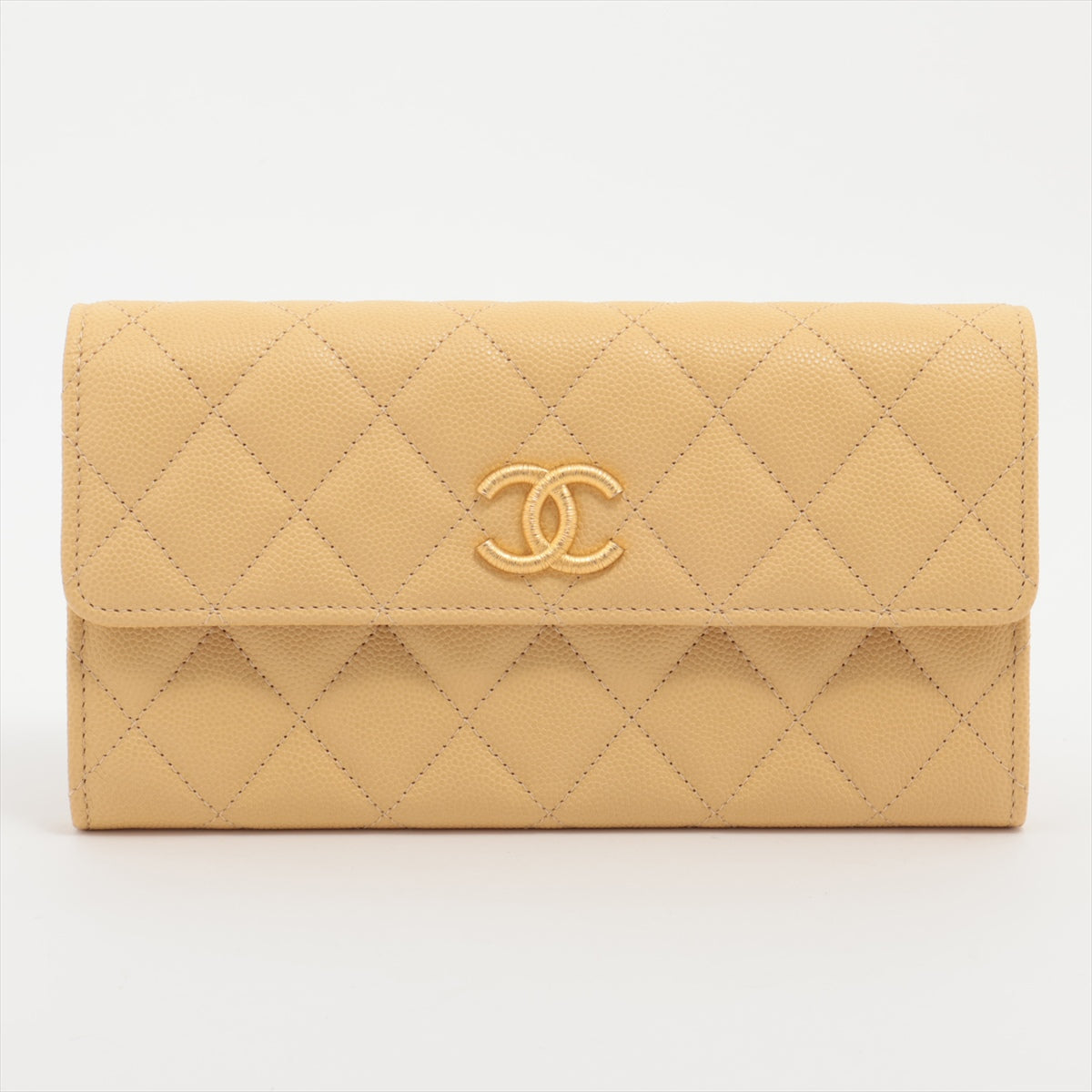 Chanel Matelasse Caviarskin Wallet Yellow Gold Metal fittings random