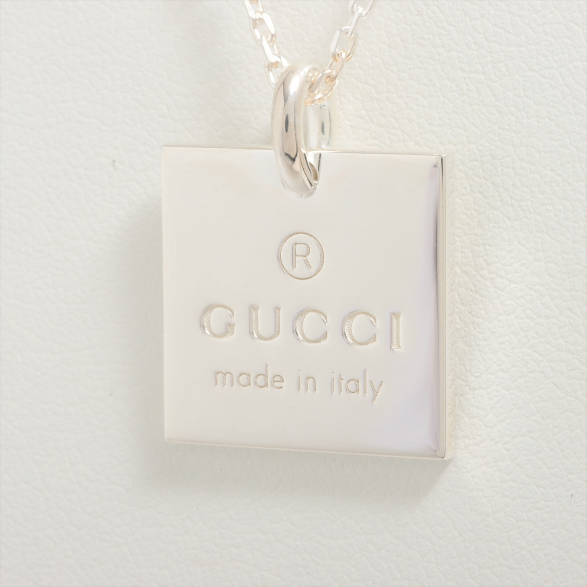 Gucci logo plate Necklace 925 10.7g Silver