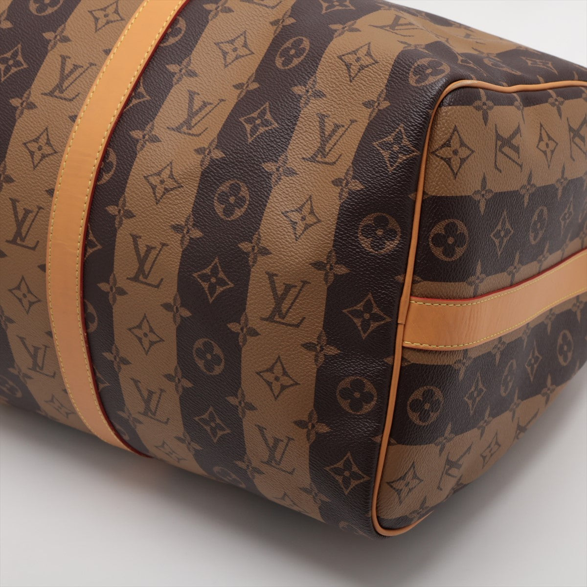Louis Vuitton x NIGO Monogram Stripe Keepall bandelier 50 M45967 Brown There was an RFID response