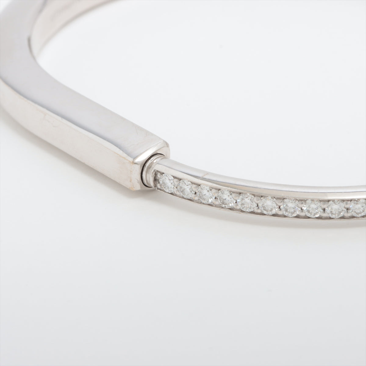 Tiffany Lock diamond Bangle 750(WG) 35.5g d1.39
