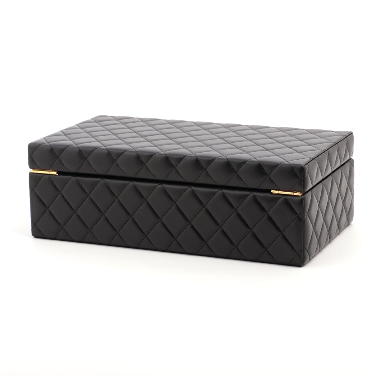 Chanel Matelasse Lambskin Jewelry case Black Gold Metal fittings 24XXXXXX