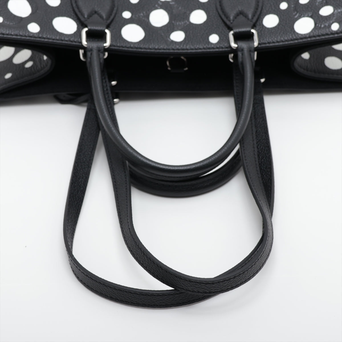 Louis Vuitton x Yayoi Kusama On the Go MM M46389 Tote bag Black There was an RFID response