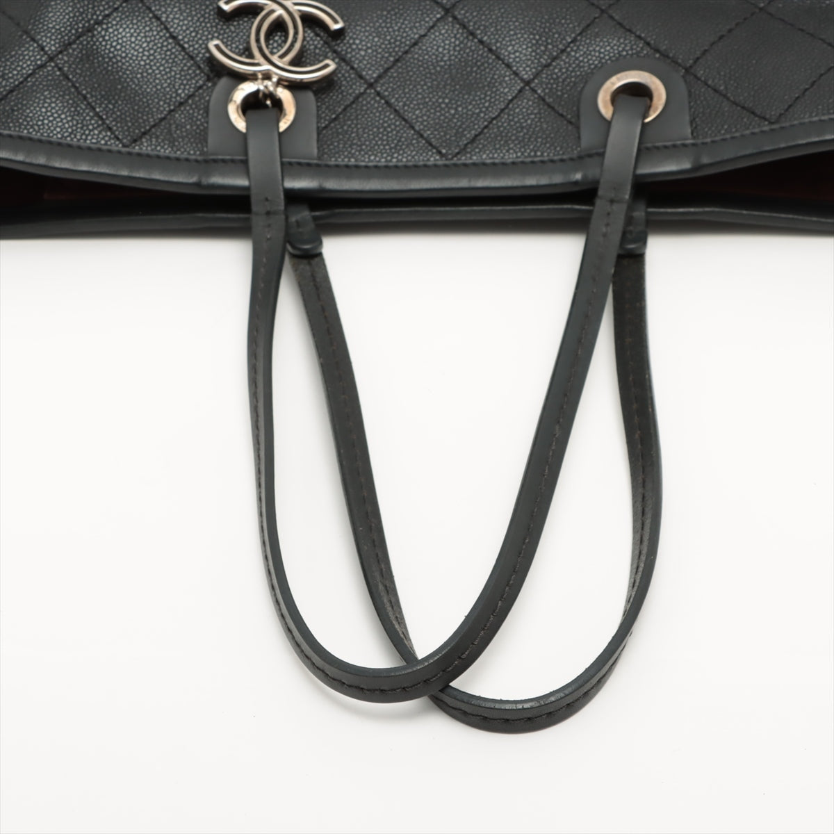 Chanel Matelasse Caviarskin Tote bag Black Silver Metal fittings 19XXXXXX