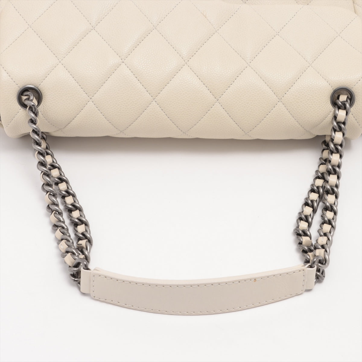 Chanel Matelasse Caviarskin Chain shoulder bag Beige Gunmetallic hardware 14XXXXXX