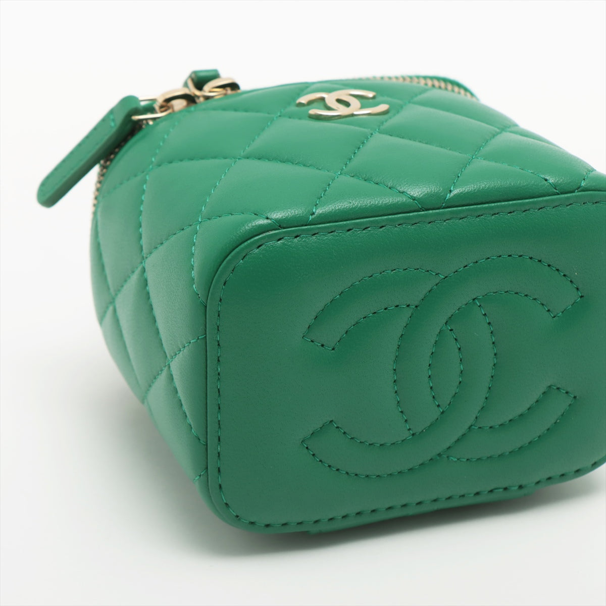 Chanel Matelasse Lambskin Vanity bag Green Gold Metal fittings