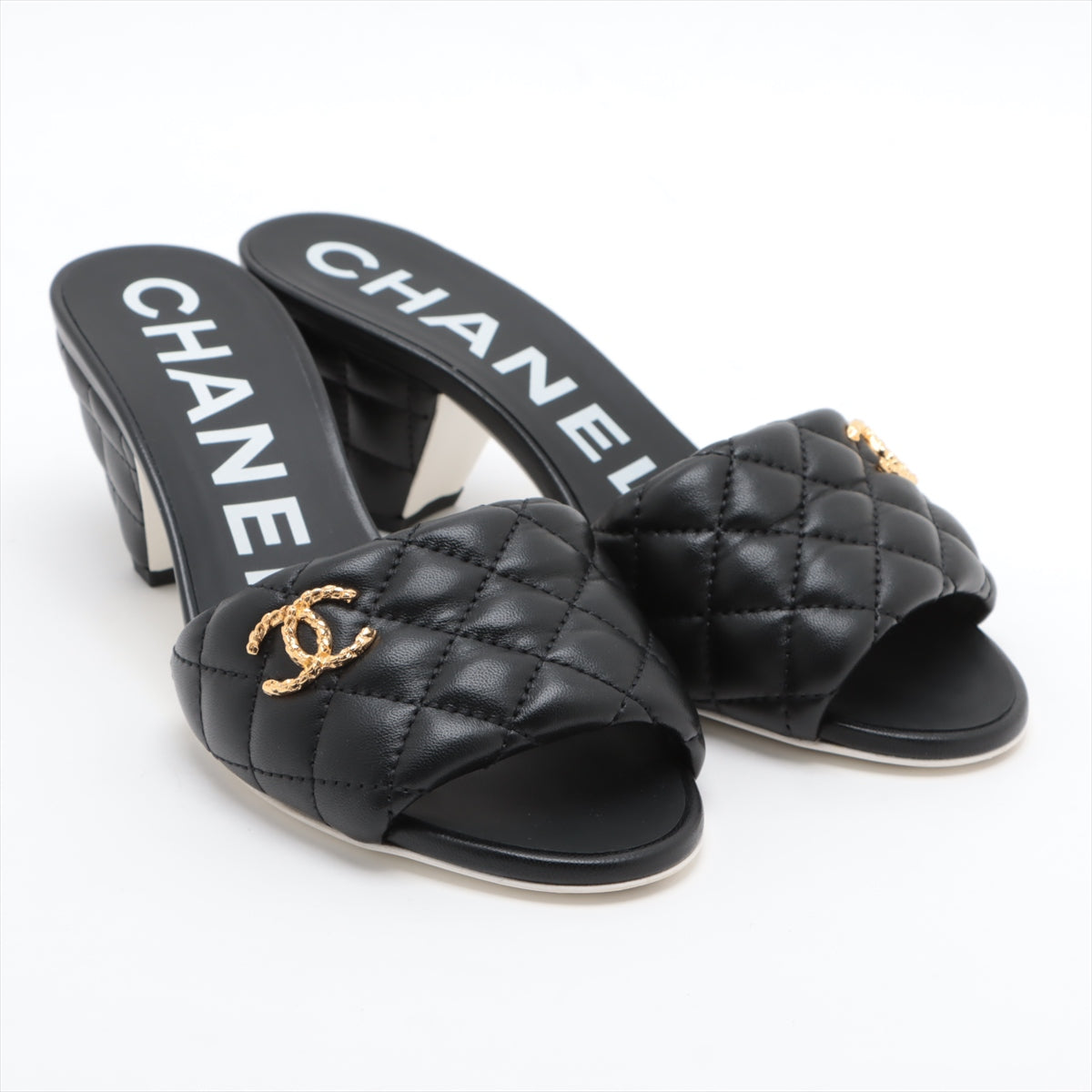 Chanel Coco Mark Matelasse Leather Sandals 36C Ladies' Black G38820 There is a bag