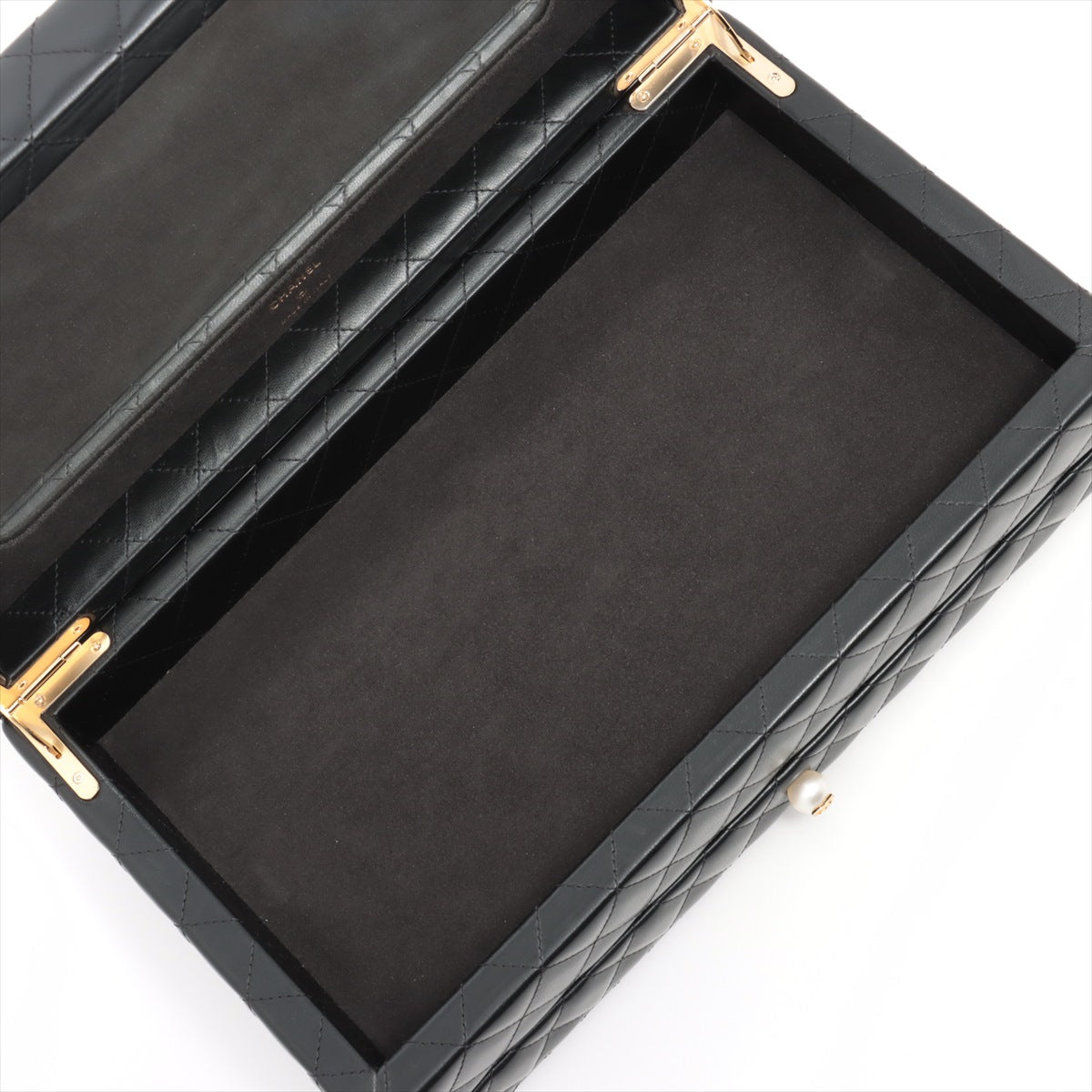 Chanel Matelasse Lambskin Jewelry case Black Gold Metal fittings 28th