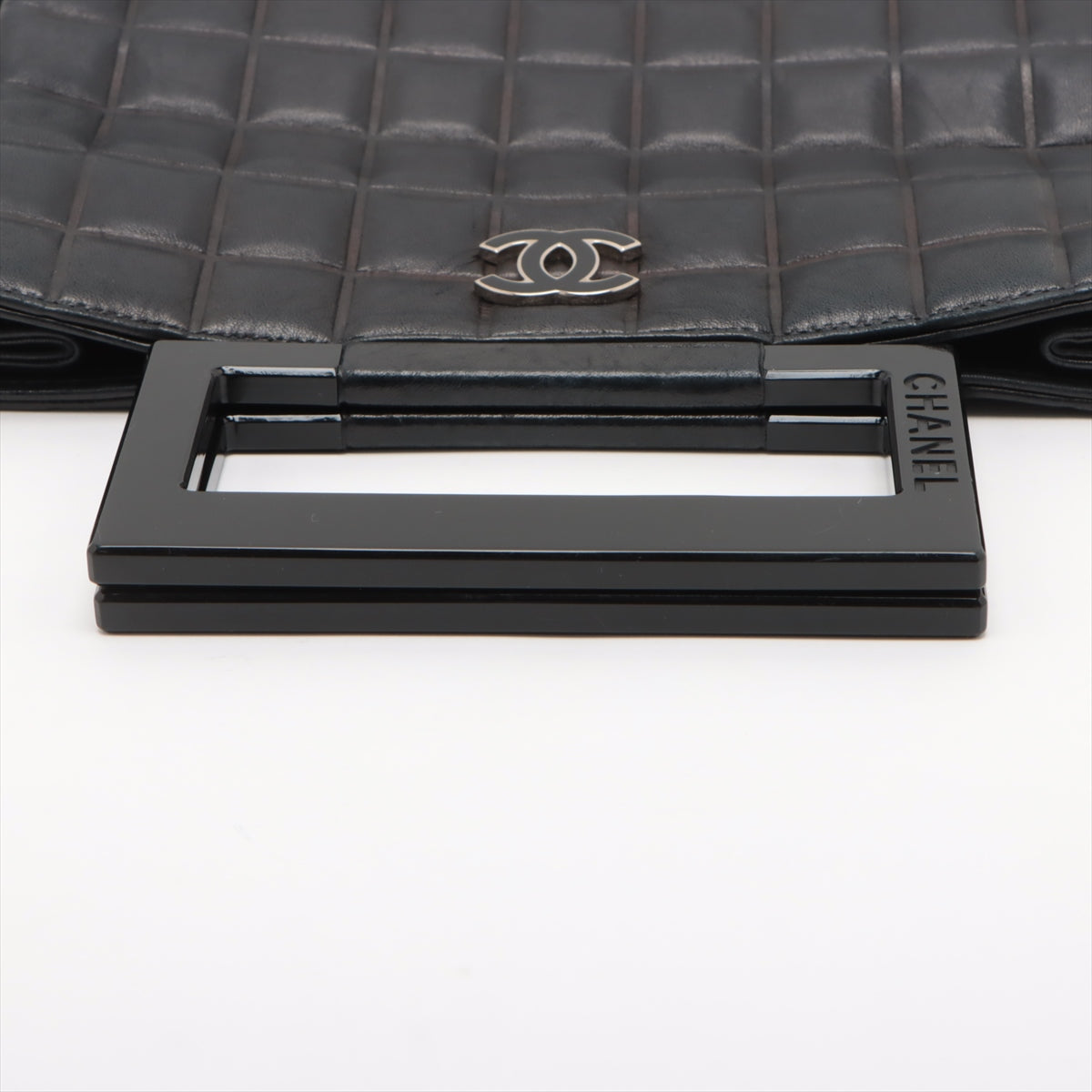 Chanel Chocolate Bar Lambskin Hand bag Black Silver Metal fittings 7XXXXXX Internal zipper pull missing
