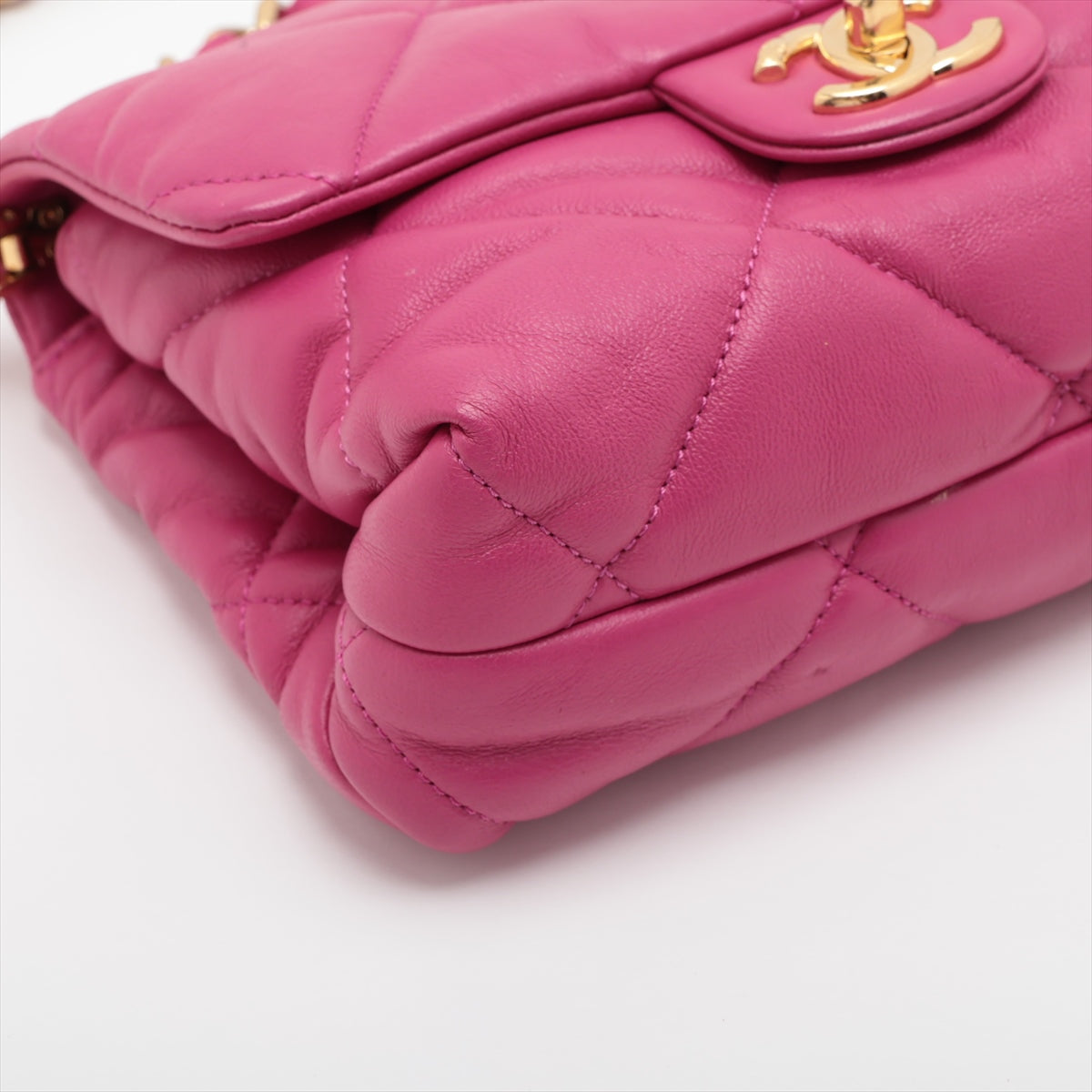 Chanel Matelasse Lambskin Chain Shoulder Bag 2WAY Pink Gold Metal Fittings