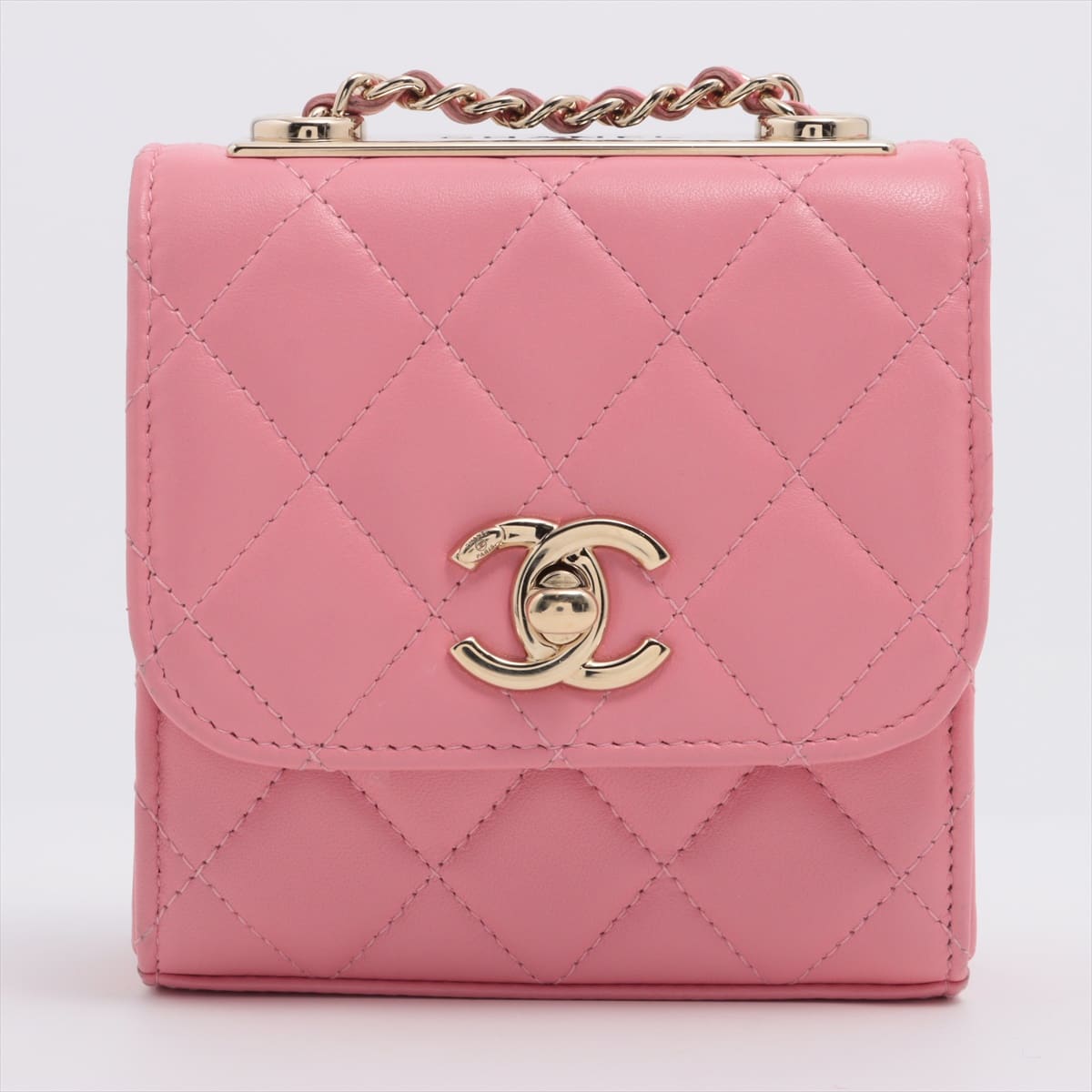 Chanel Matelasse Lambskin Pouch Pink Gold Metal fittings 29th