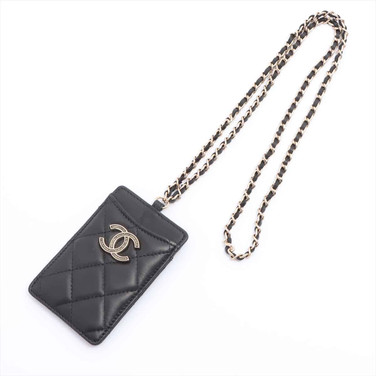 Chanel Matelasse Lambskin Card Case Black Gold Metal fittings 30
