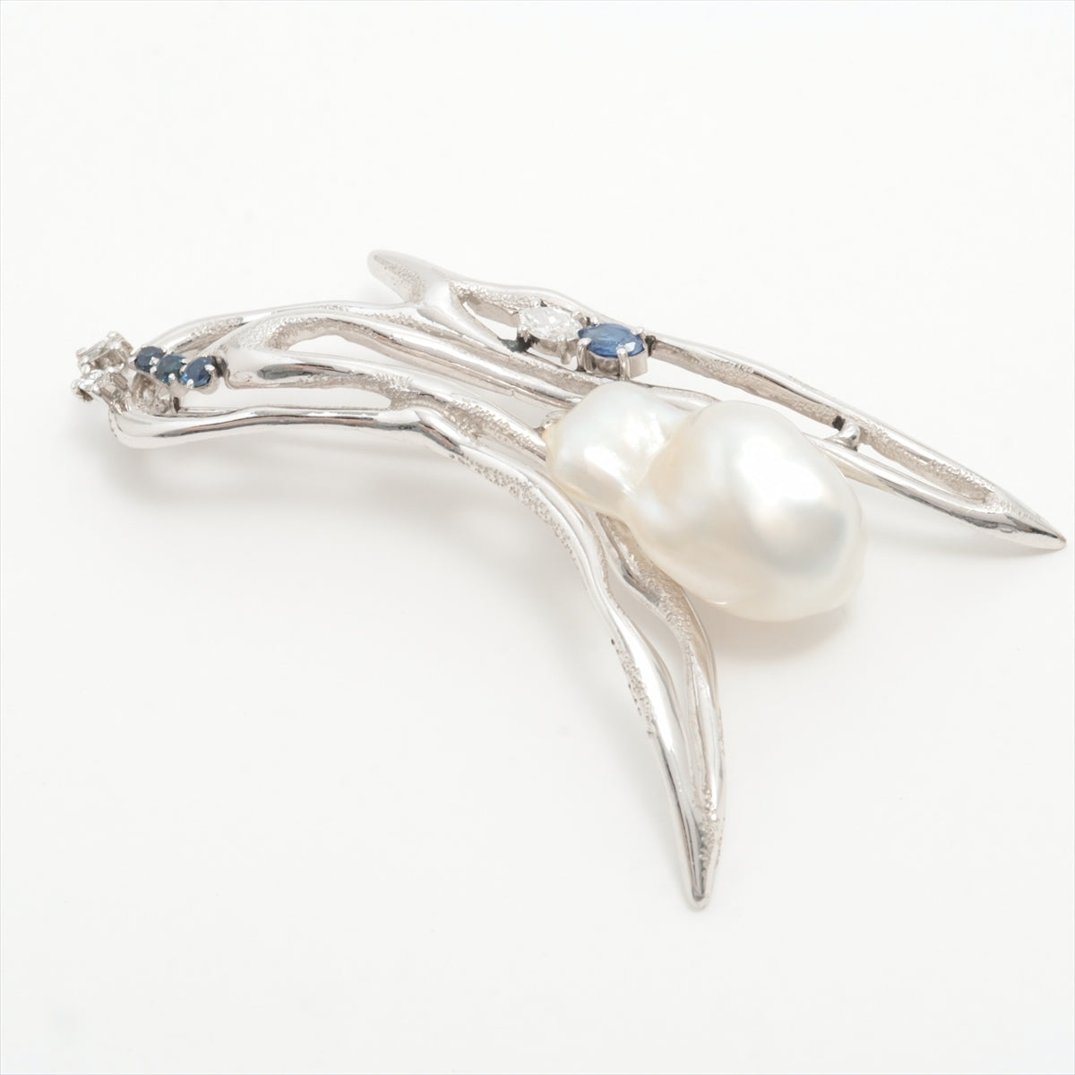 Mikimoto Pearl diamond Sapphire Brooch K14WG 17.9g