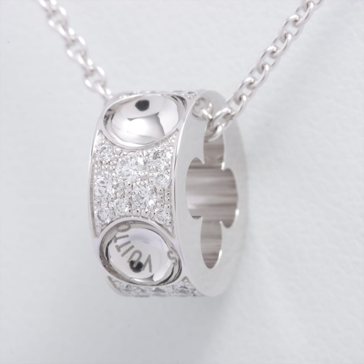 Louis Vuitton Pendentif Empreinte Pavé diamond Necklace 750(WG) 6.0g
