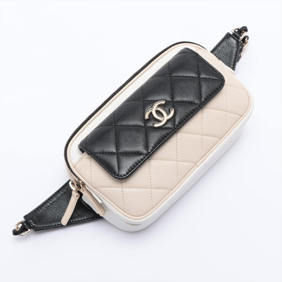 Chanel Matelasse Leather Sling backpack White x beige Gold Metal fittings 29th with pouch