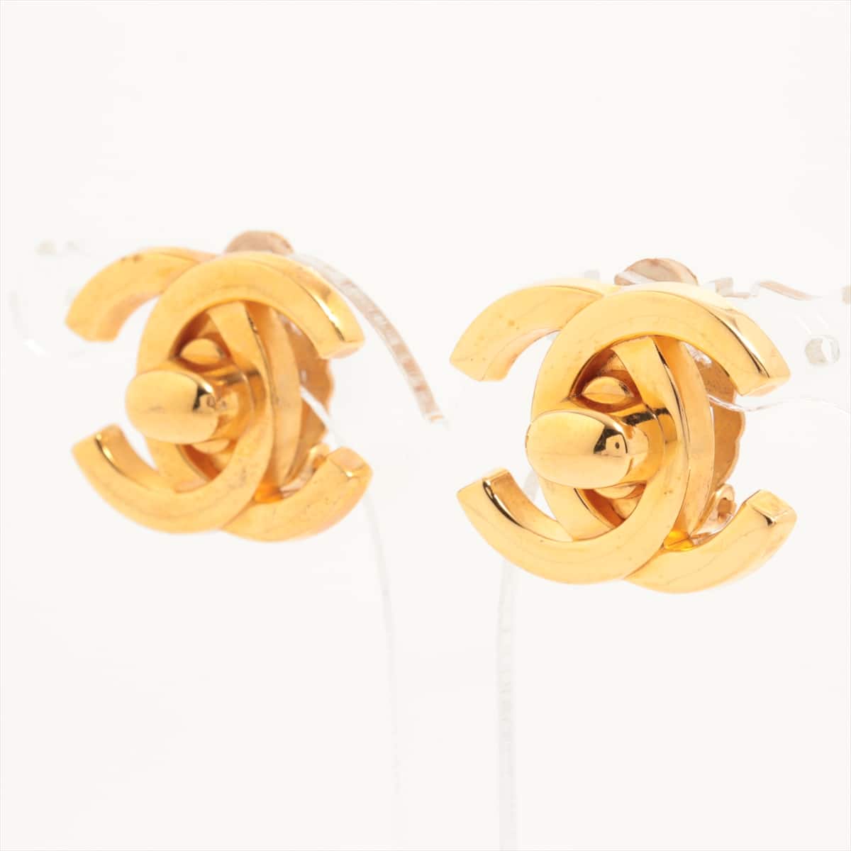 Chanel Coco Mark Turnlock 96P Earrings (for both ears) GP Gold
