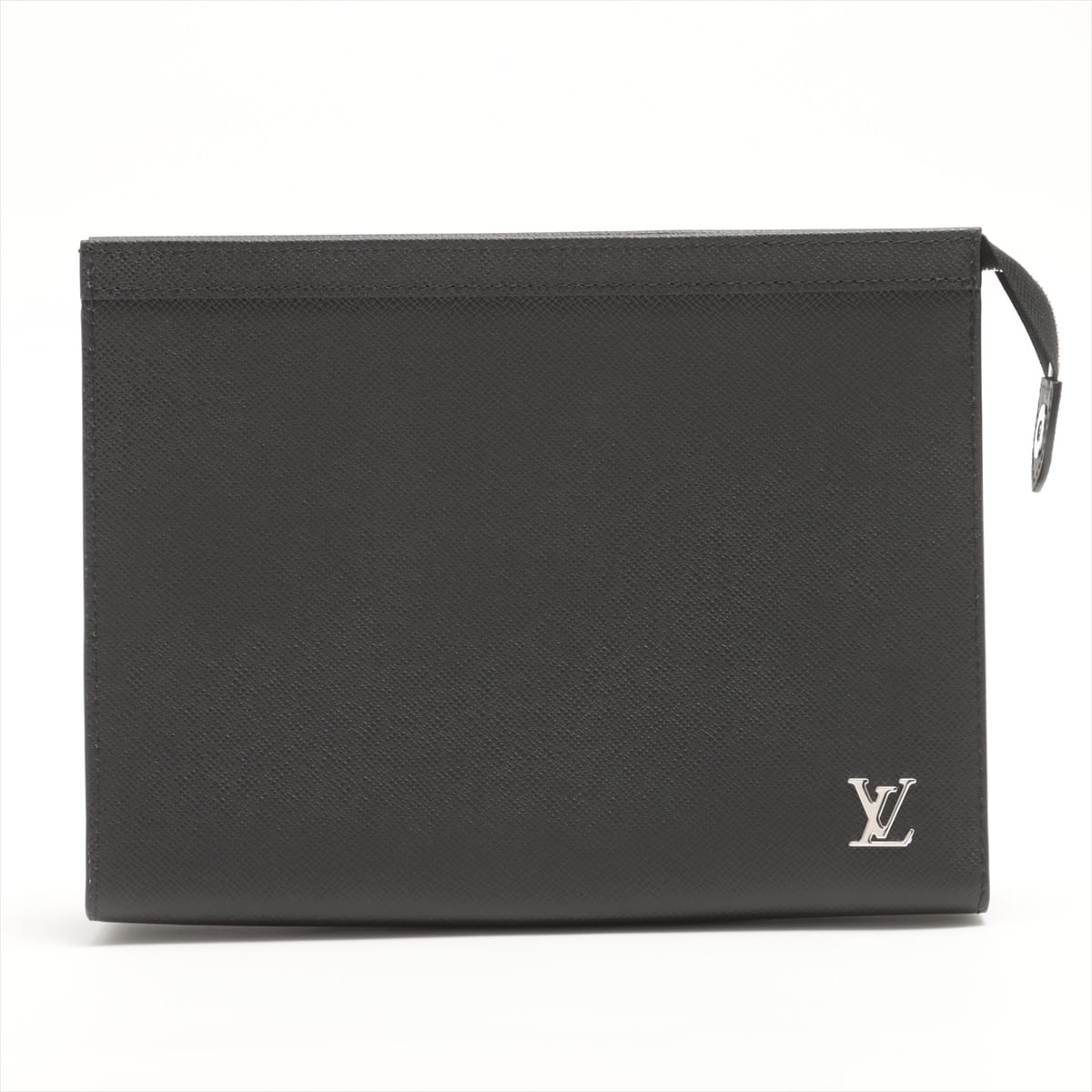 Louis Vuitton Taiga Pochette Voyage M30450 Interior pockets slightly sticky