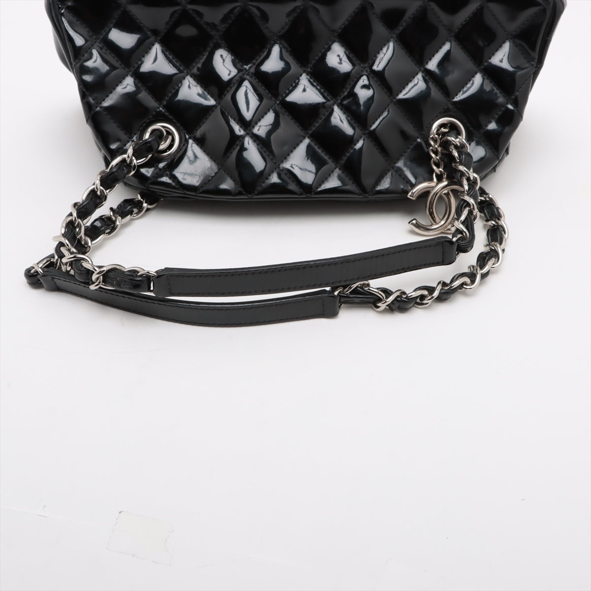 Chanel Mademoiselle Patent leather Chain shoulder bag Black Silver Metal fittings 14XXXXXX
