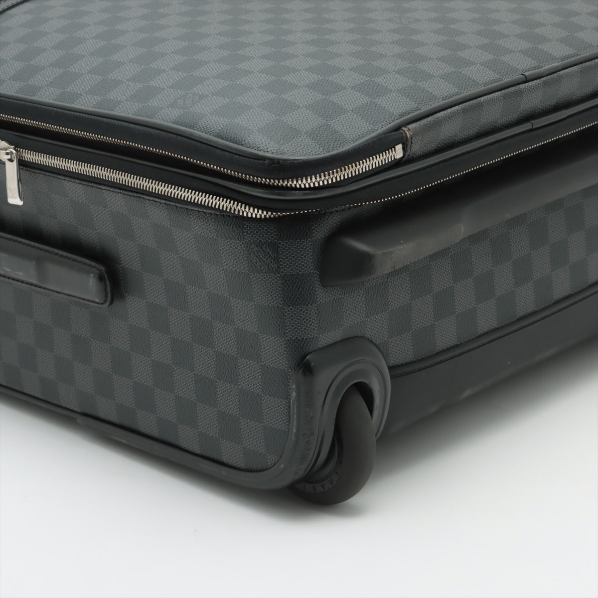 Louis Vuitton Damier Graphite Pegas 55 N41186 with protective cover and garment Name tag with initials