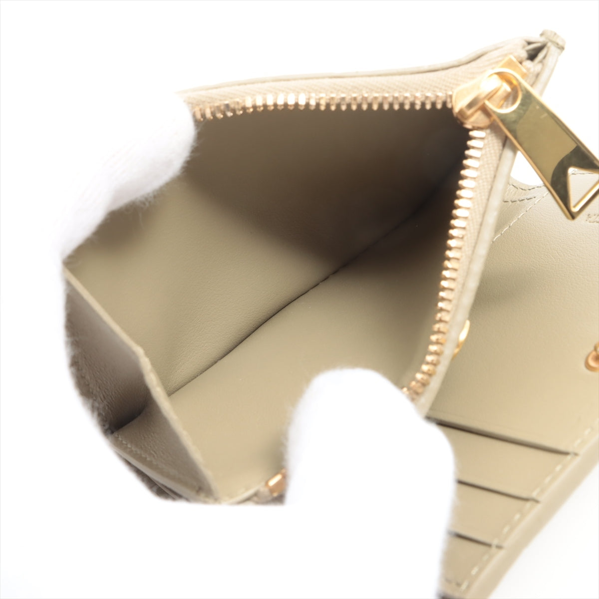 Bottega Veneta Intrecciato Leather Compact Wallet Beige