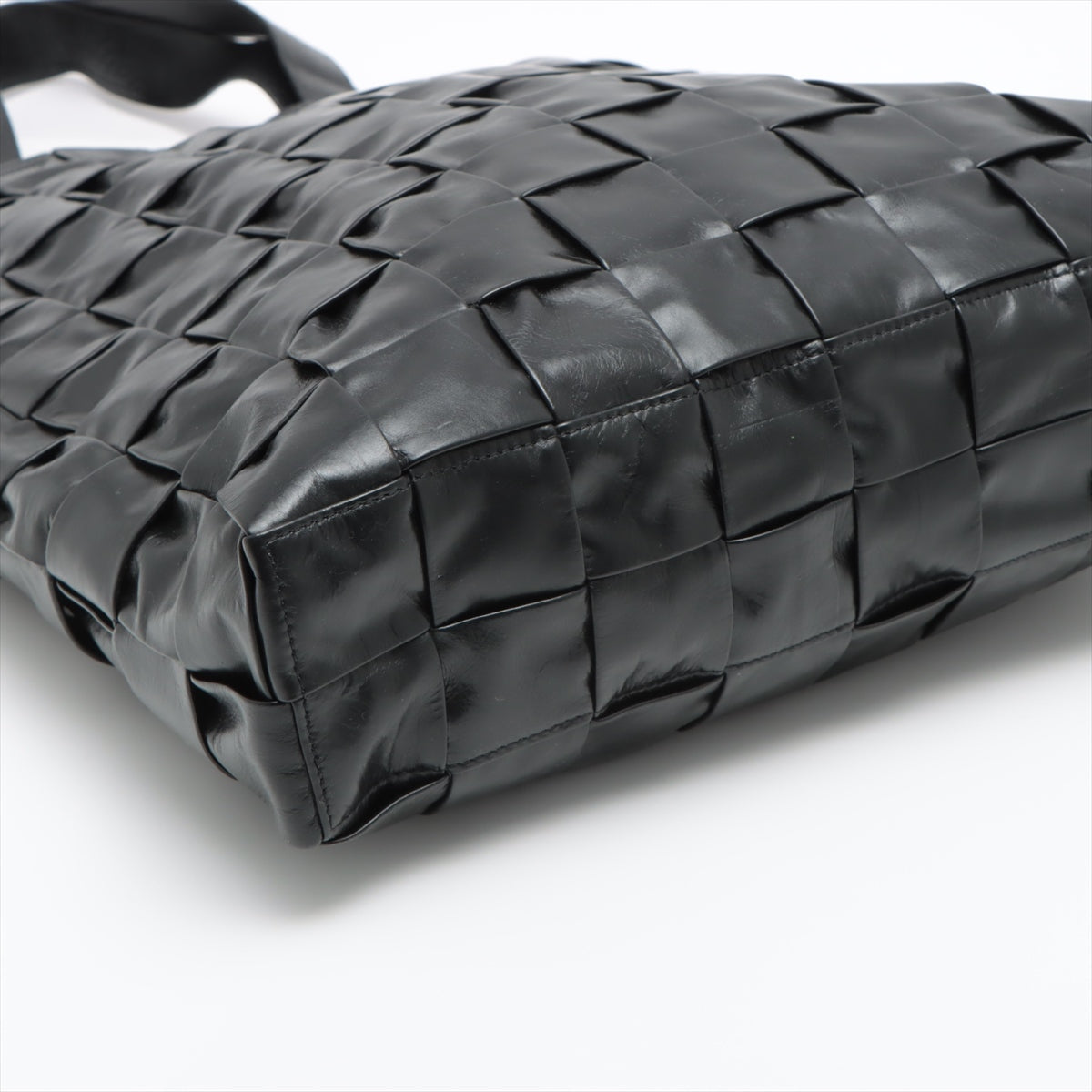 Bottega Veneta Intrecciato The Cassette Leather Tote bag Black