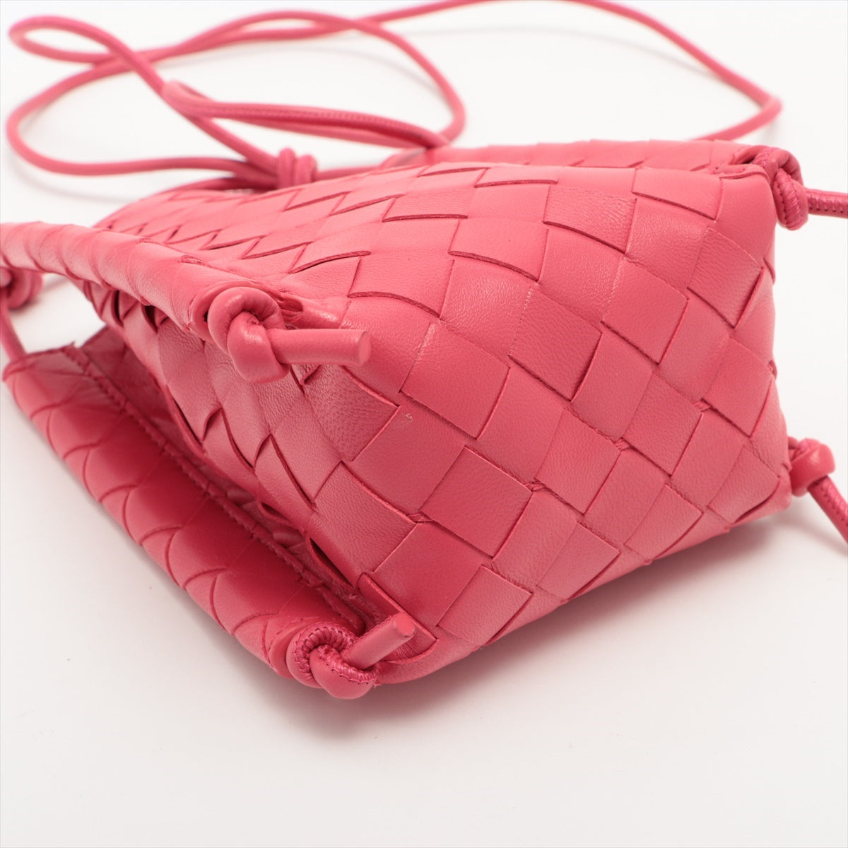 Bottega Veneta Intrecciato Leather Shoulder bag Pink