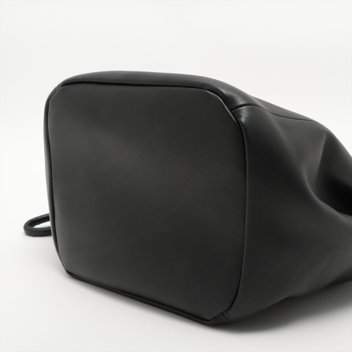 Bottega Veneta Beek Leather Shoulder bag Black