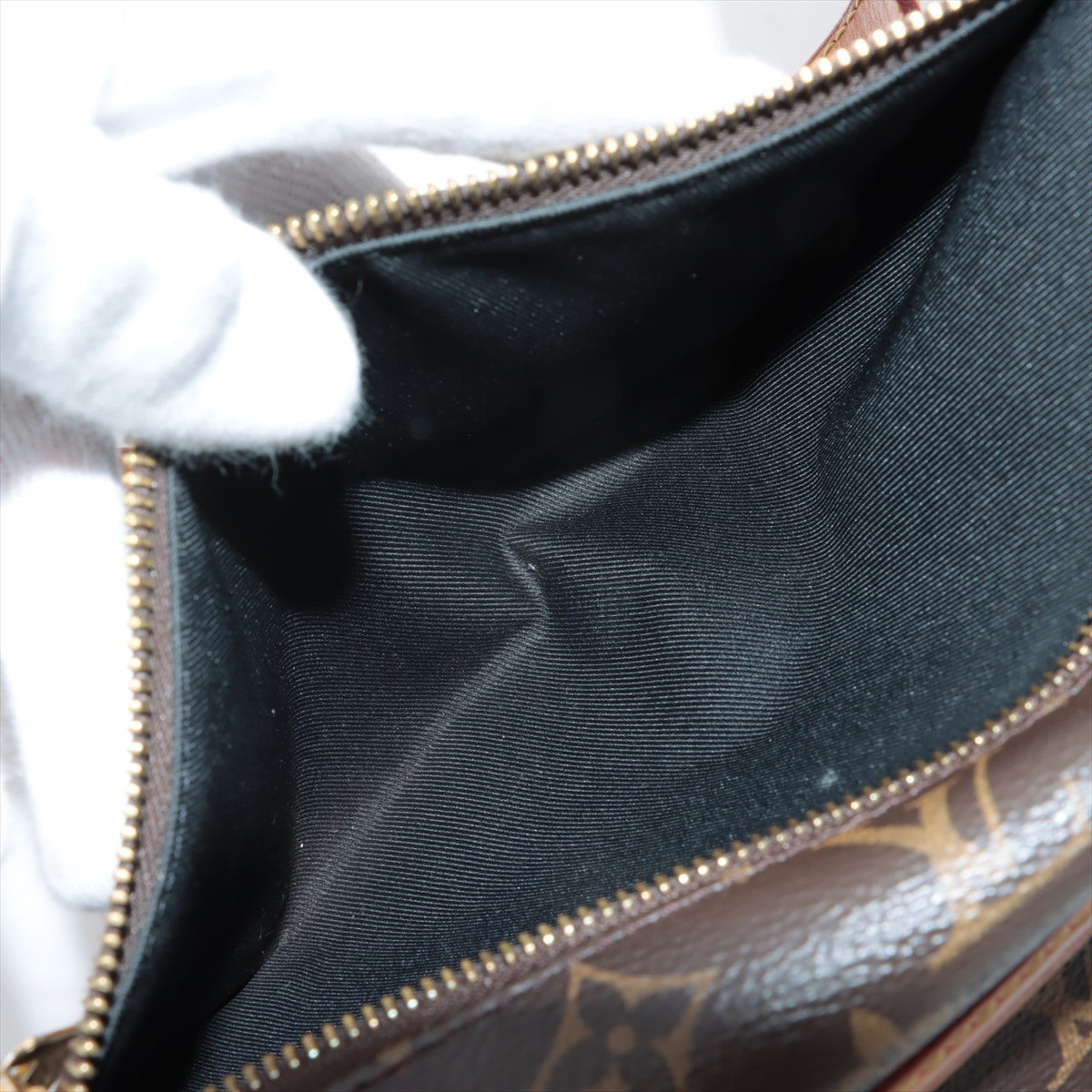 Louis Vuitton Monogram Bum bag M43644