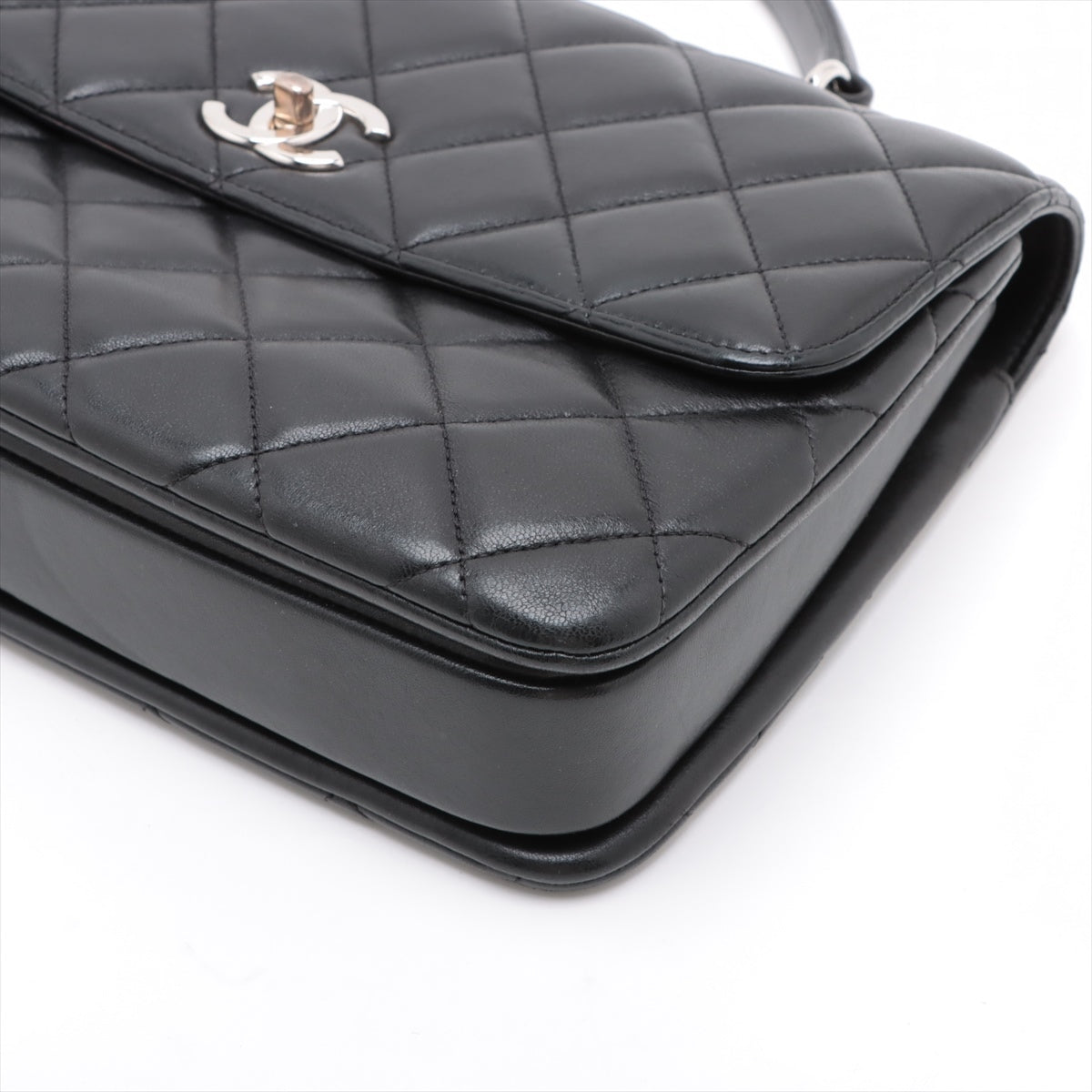 Chanel Matelasse Lambskin Hand bag Black Silver Metal fittings 24711973   Missing shoulder strap