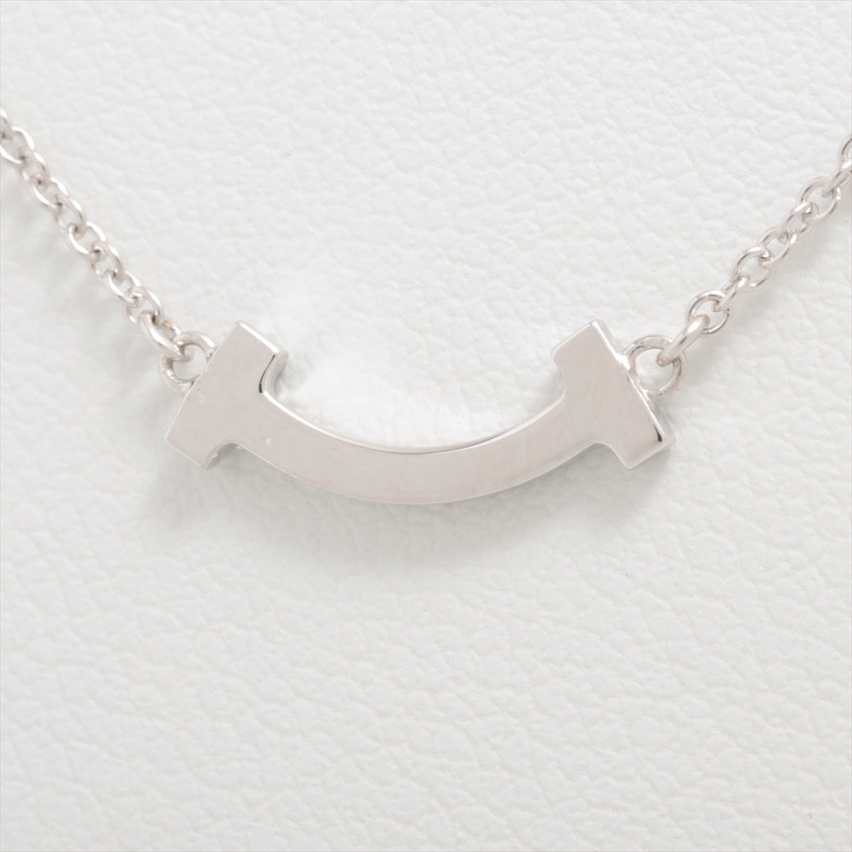 Tiffany T Smile Micro diamond Necklace 750(WG) 2.4g