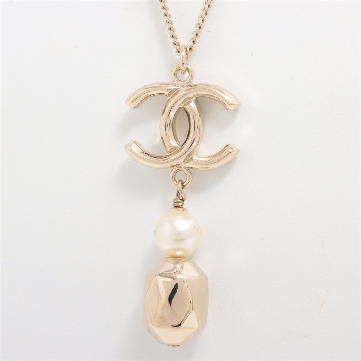 Chanel Coco Mark B17P Necklace GP x Imitation pearl Gold
