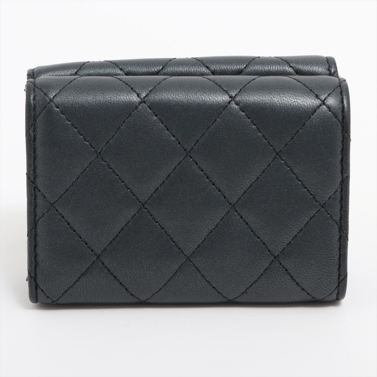 Chanel Matelasse Lam Compact Wallet Grey Black hardware random